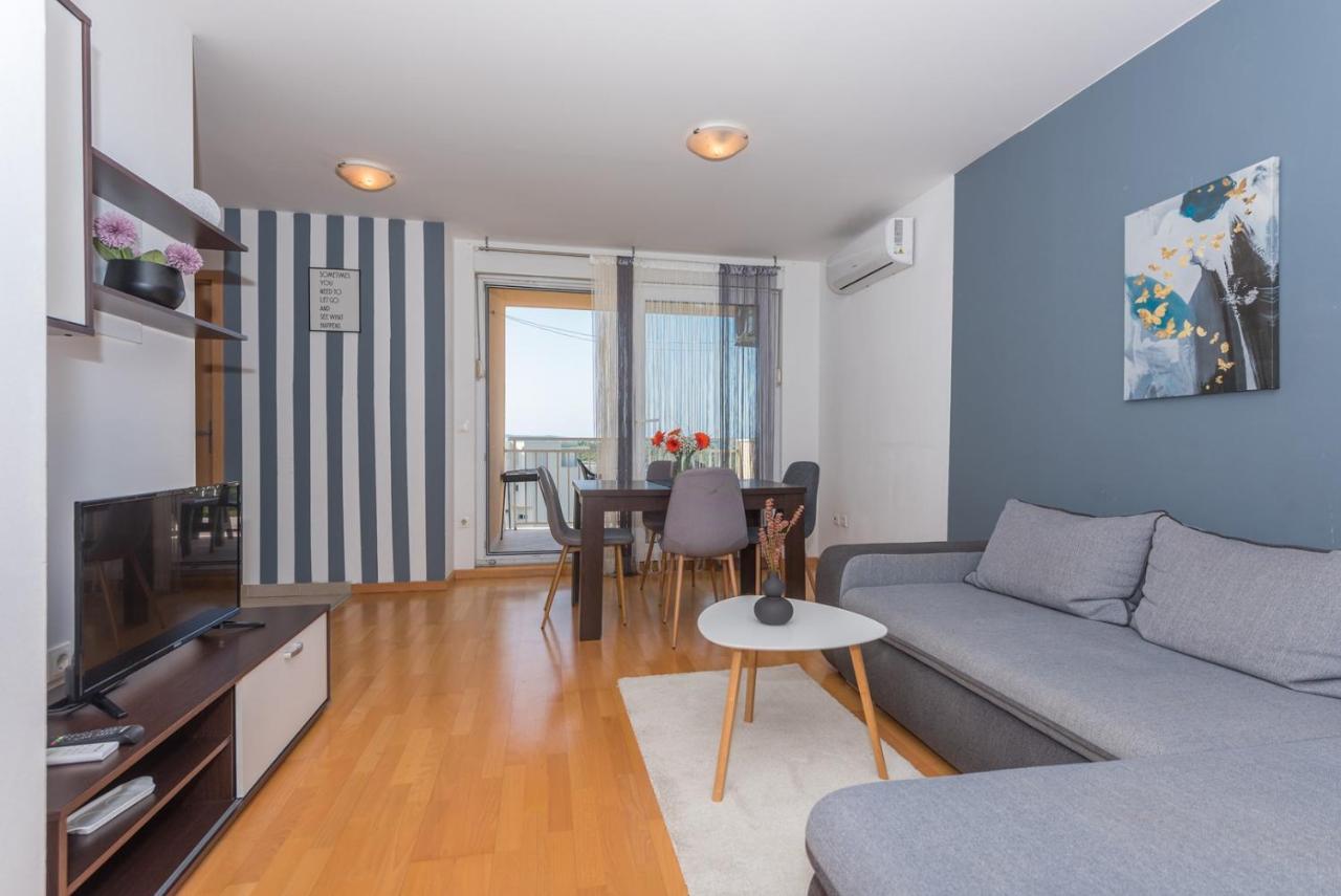 Apartment Sea View In Makarska, Free Parking Bagian luar foto