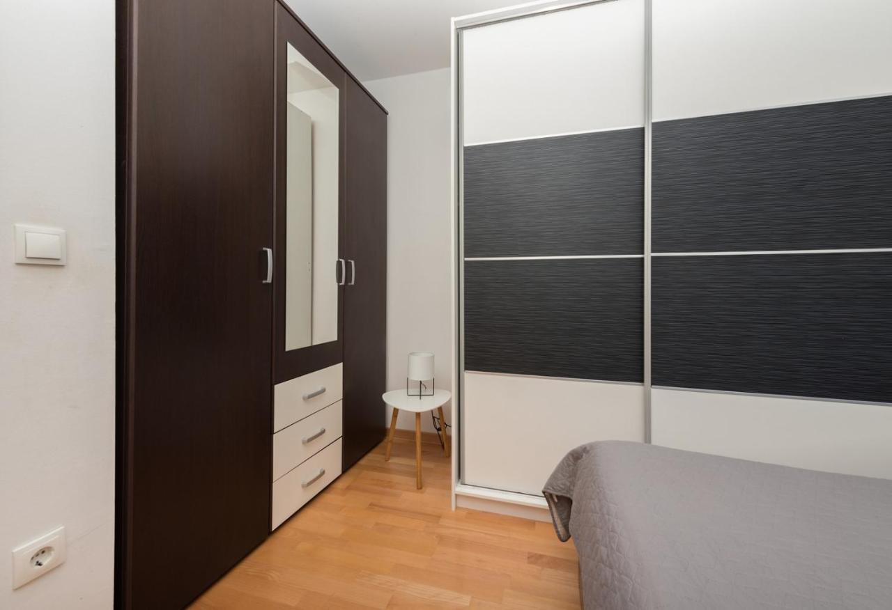 Apartment Sea View In Makarska, Free Parking Bagian luar foto